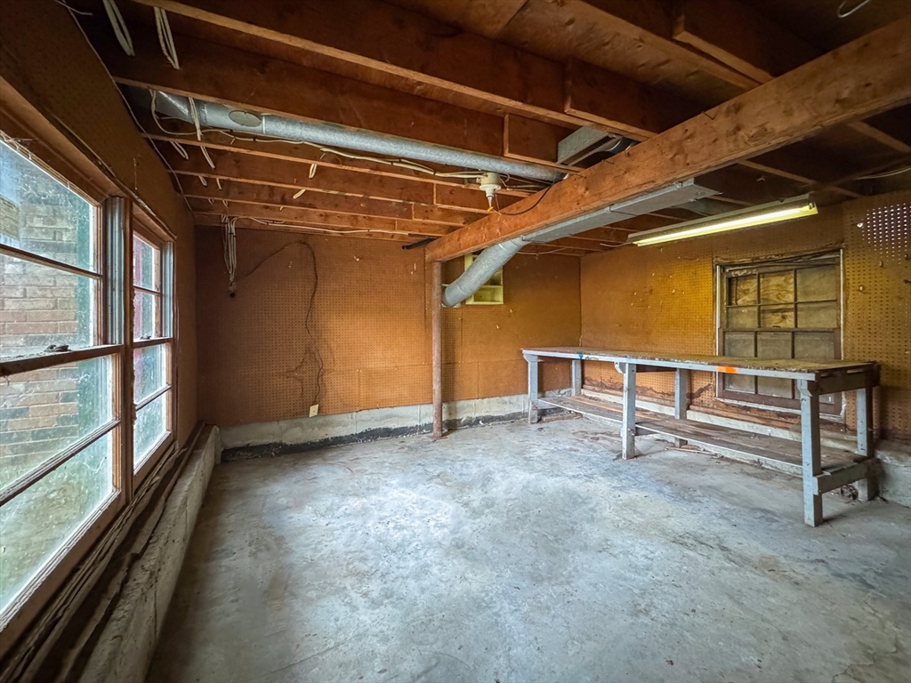 60 White Fox Rd, Agawam, MA Photo #26
