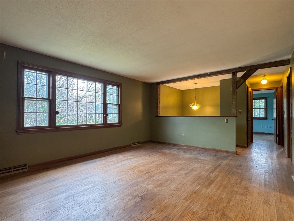 60 White Fox Rd, Agawam, MA Photo #10