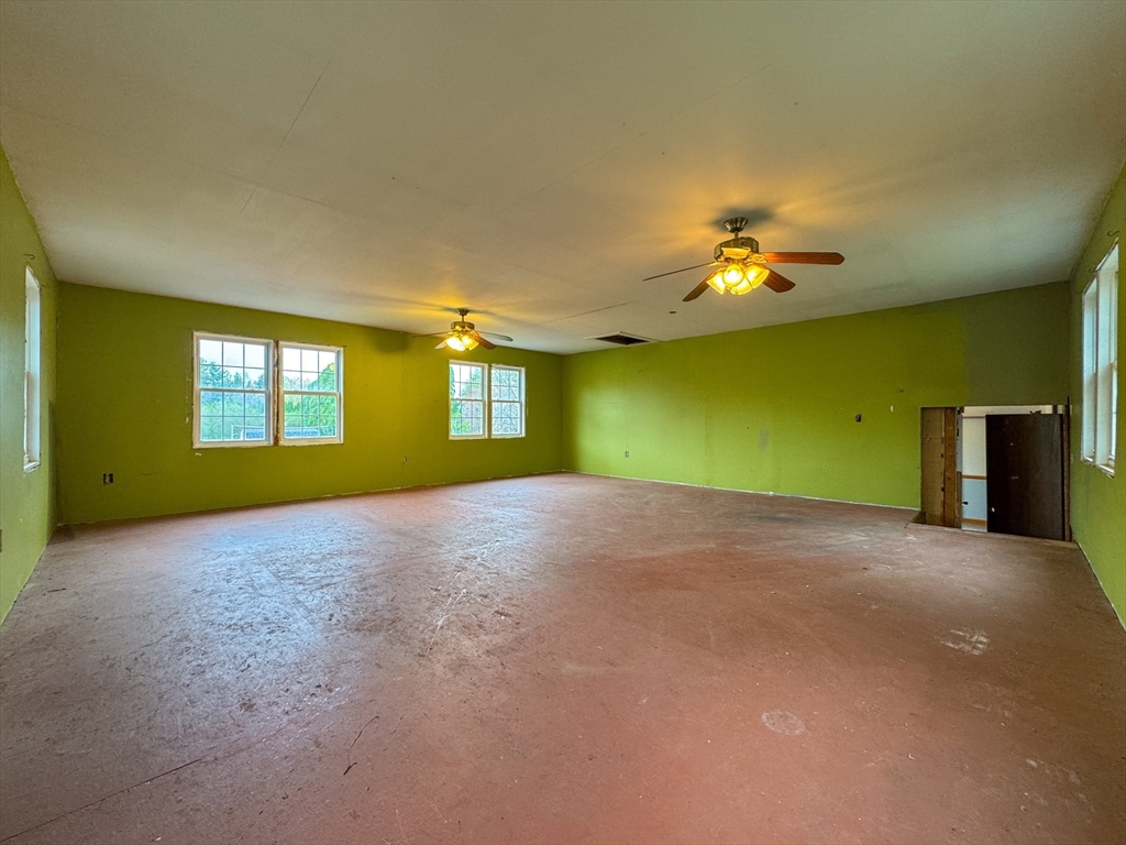 60 White Fox Rd, Agawam, MA Photo #25