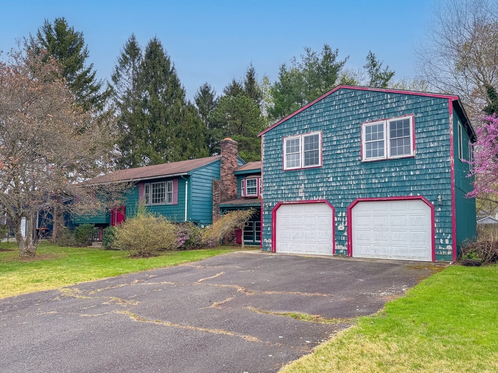 60 White Fox Rd