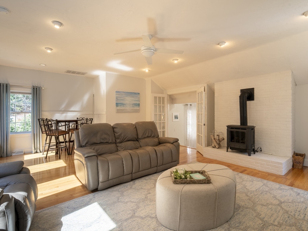20 Tinkers Ledge Rd, Duxbury, MA Photo #19