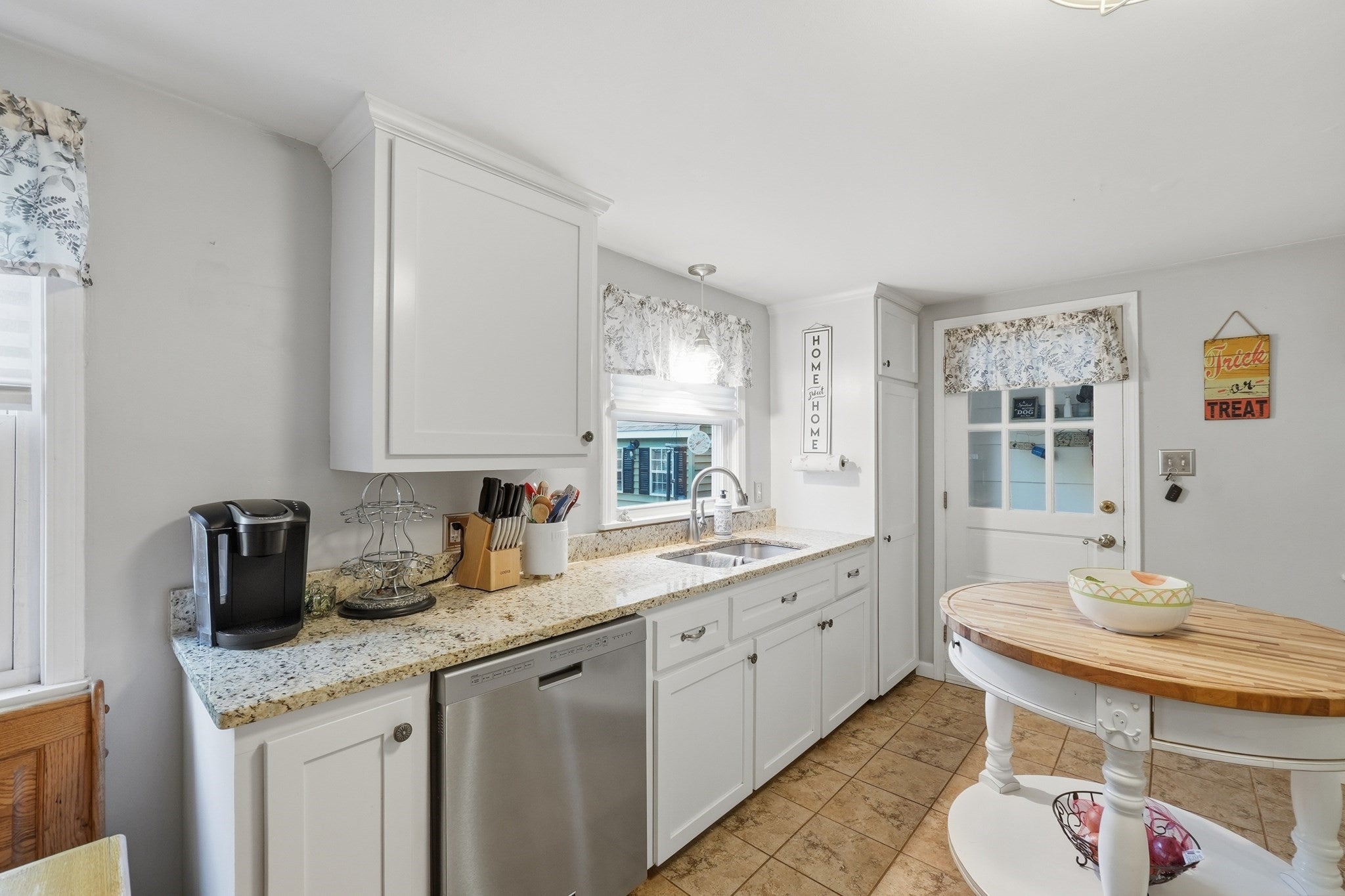 57 Parkview St, Ludlow, MA, 57 Parkview St, Ludlow, MA Photo #4