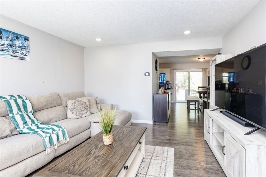 59 Kathy Dr 59