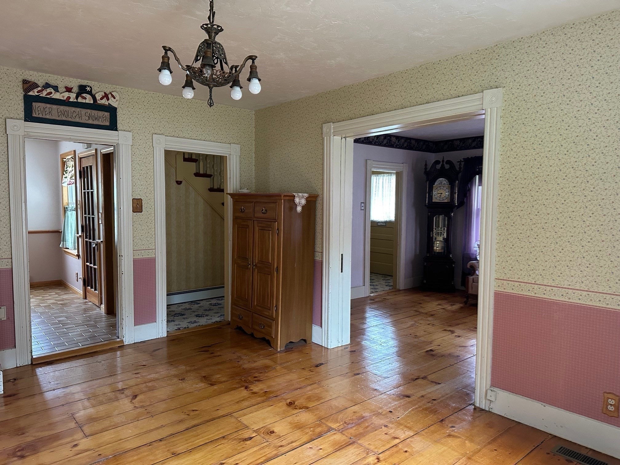 90 Locust Ave, Worcester, MA Photo #16