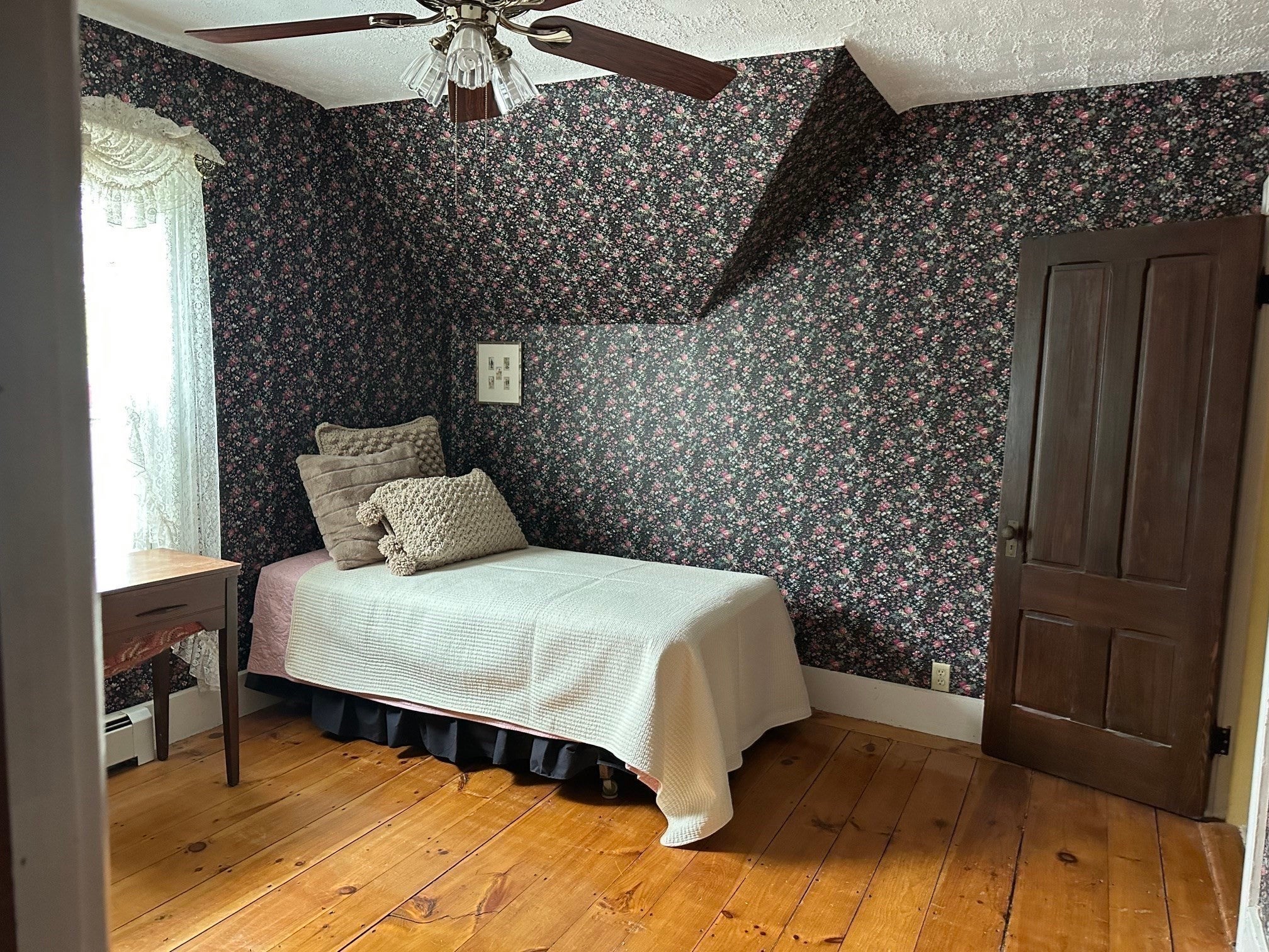 90 Locust Ave, Worcester, MA Photo #22