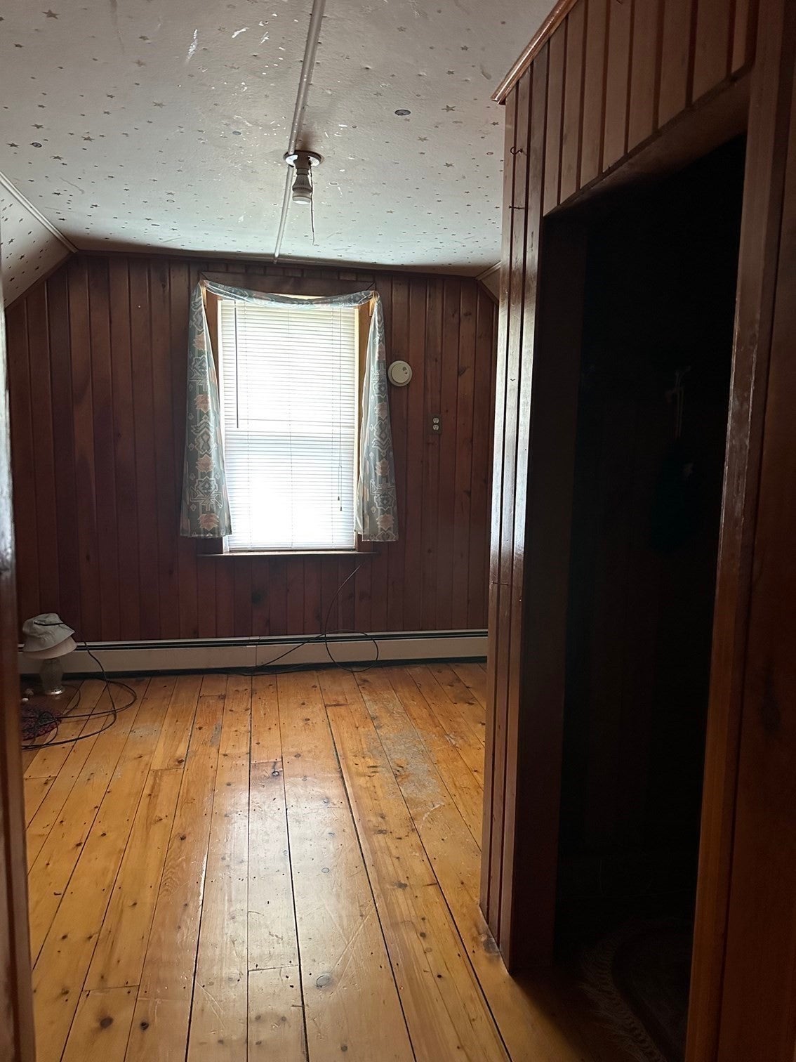 90 Locust Ave, Worcester, MA Photo #24