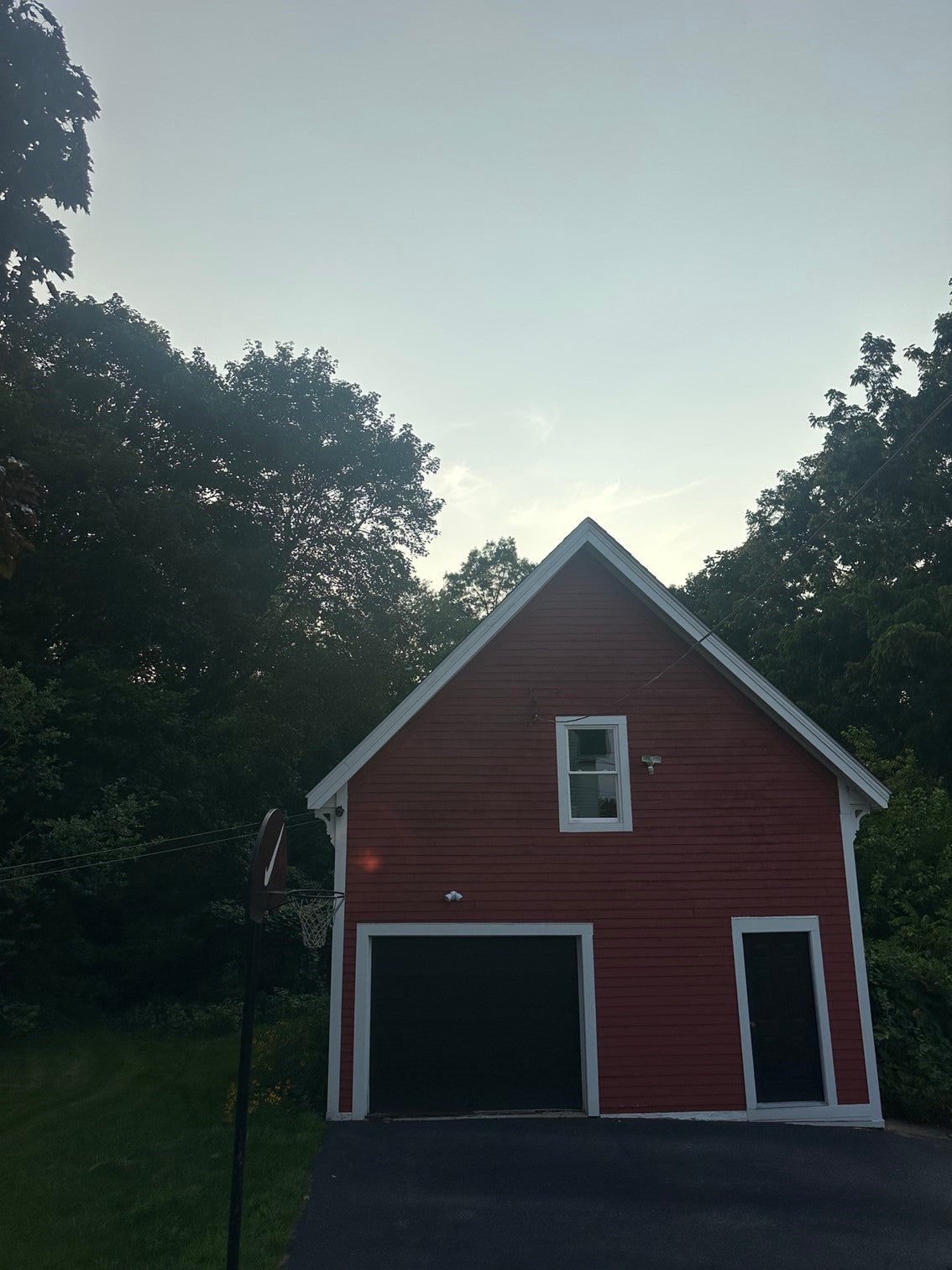 90 Locust Ave