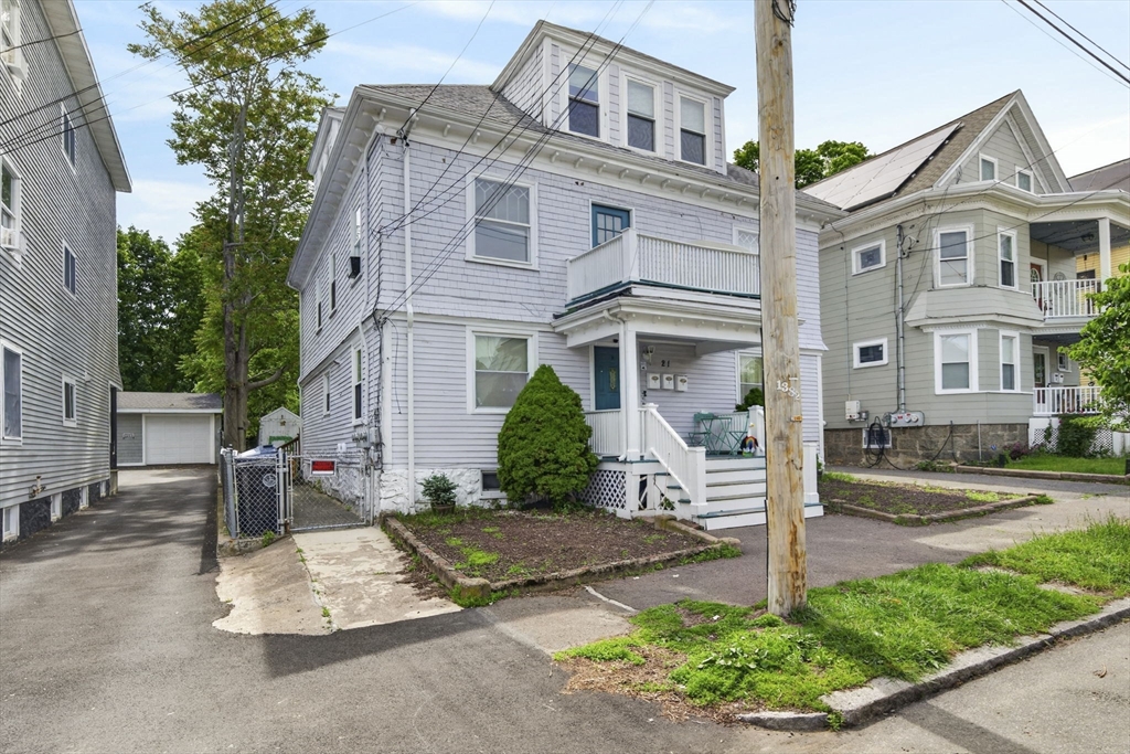 21 Dunlap St 3