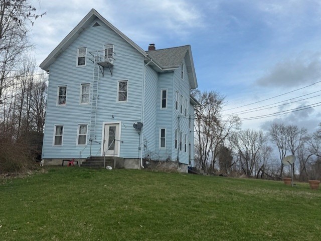 352 Main St
