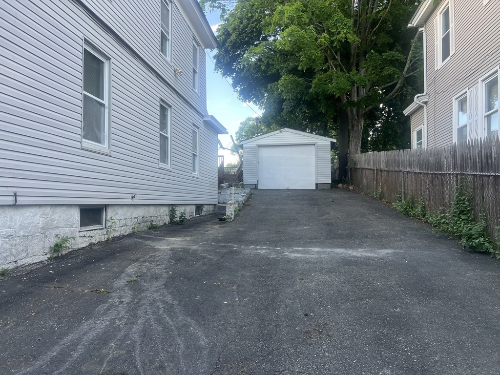 21 Hillside Street