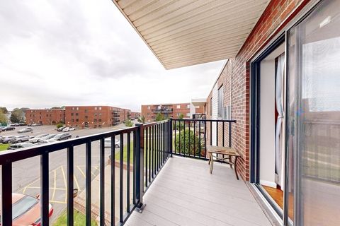 Photo of 1100 Governors Drive #21, Winthrop, MA 02152 (MLS # 73477647)