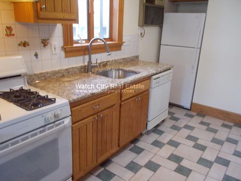 Photo of 92 Lowell St #1, Waltham, MA 02453 (MLS # 73519390)