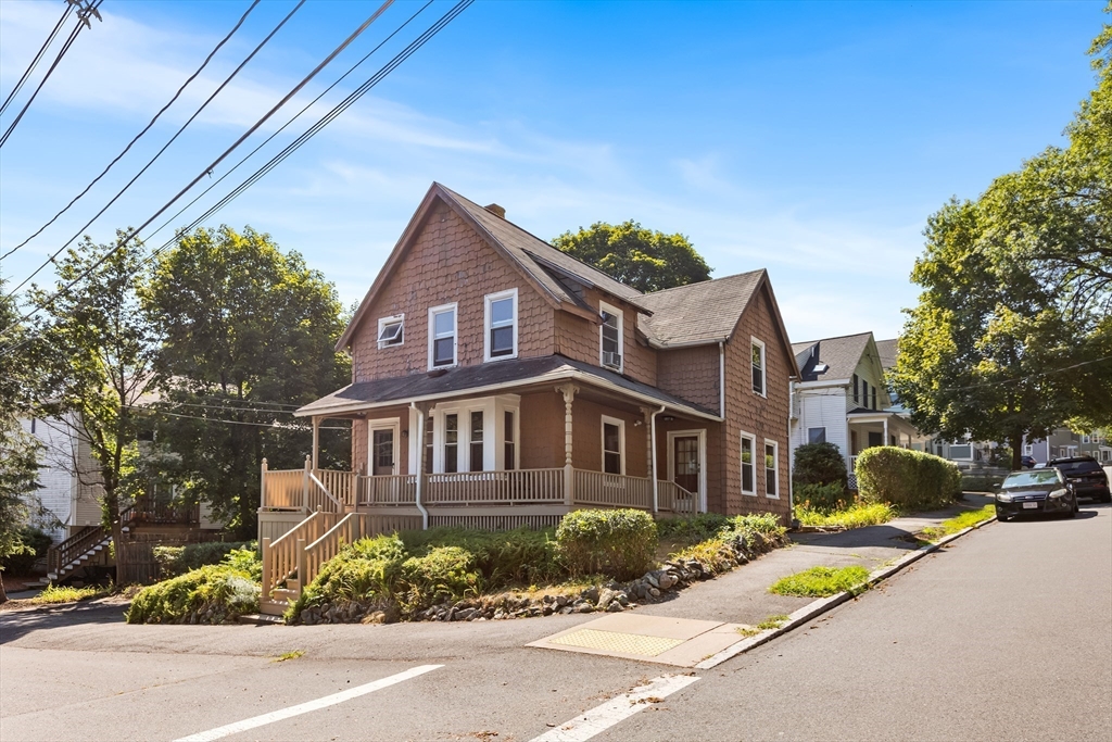 10 Gilmore St