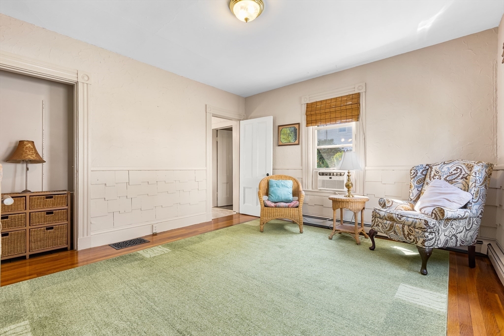 10 Gilmore St