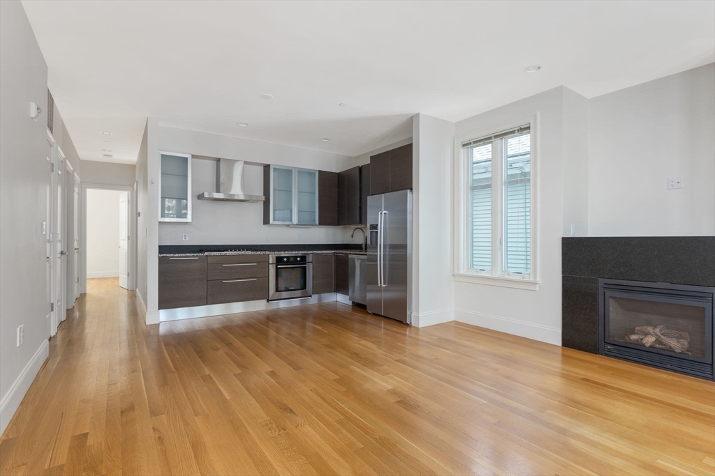 308 Beacon St #3, Somerville, MA Photo #2