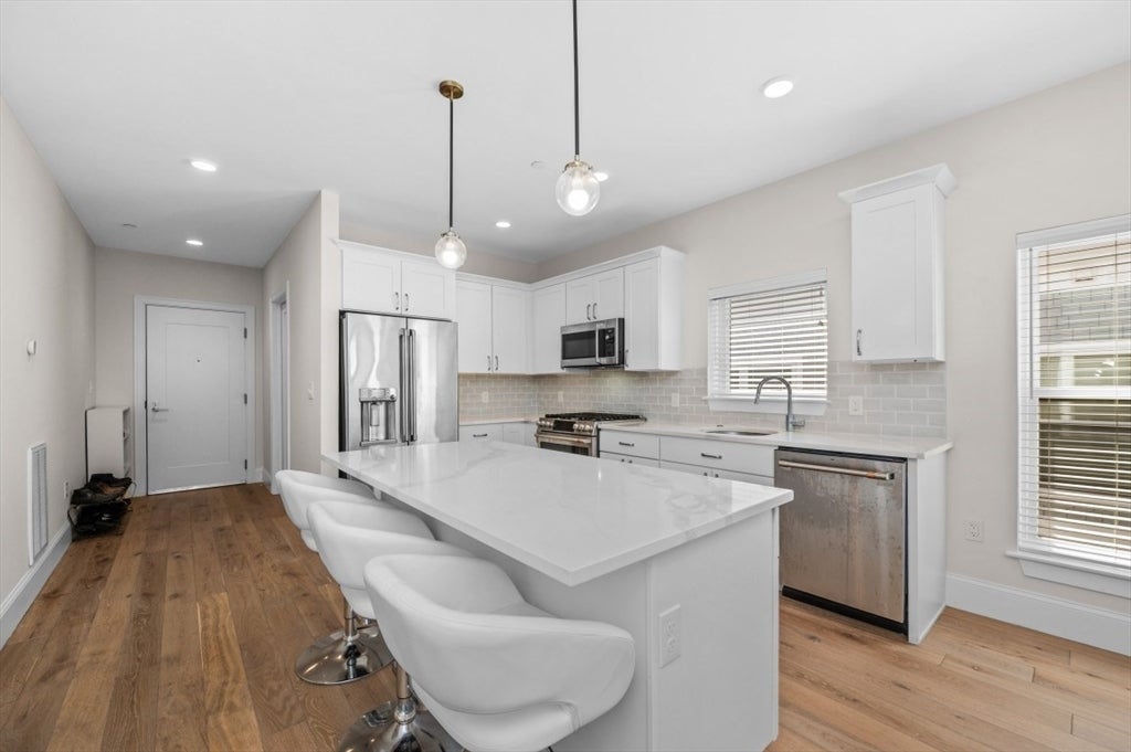 27 Ward St #302, Boston, MA, 27 Ward St #302, Boston, MA Photo #2