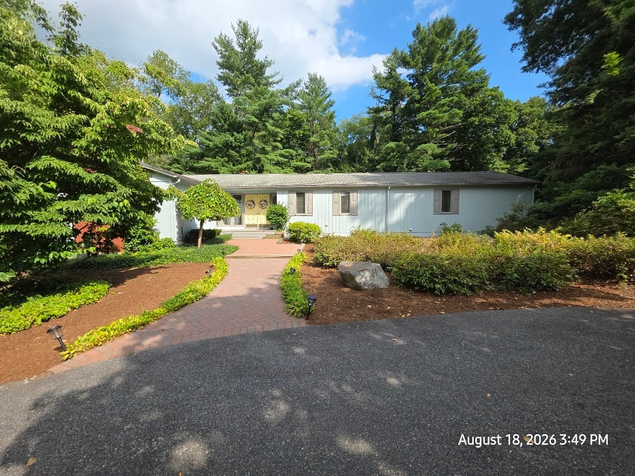 16 Pammys Path, Easton, MA Photo #1