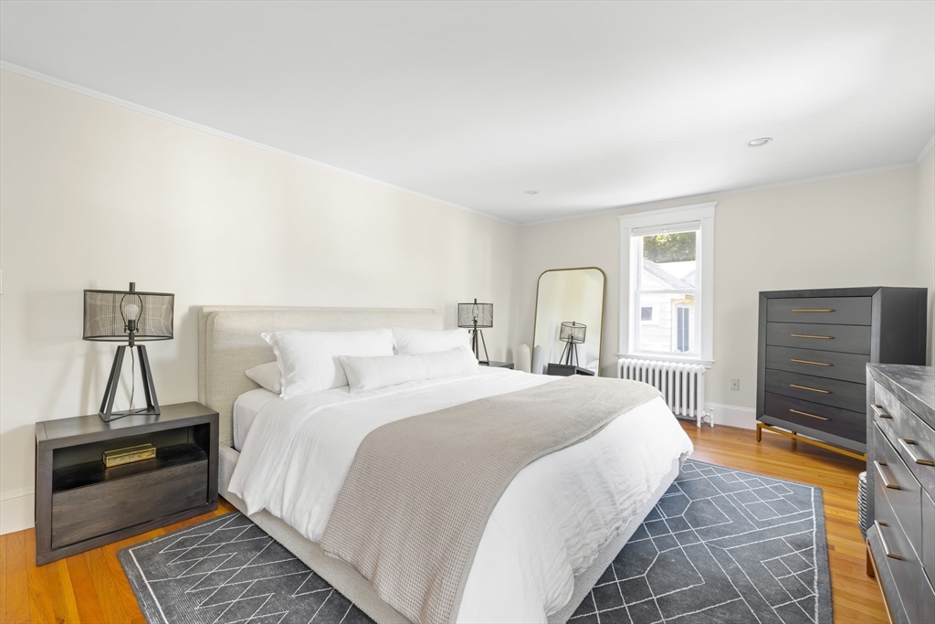 Wellesley, Massachusetts 02481, United States, 2 Bedrooms Bedrooms, ,2 BathroomsBathrooms,Residential,Active,228355