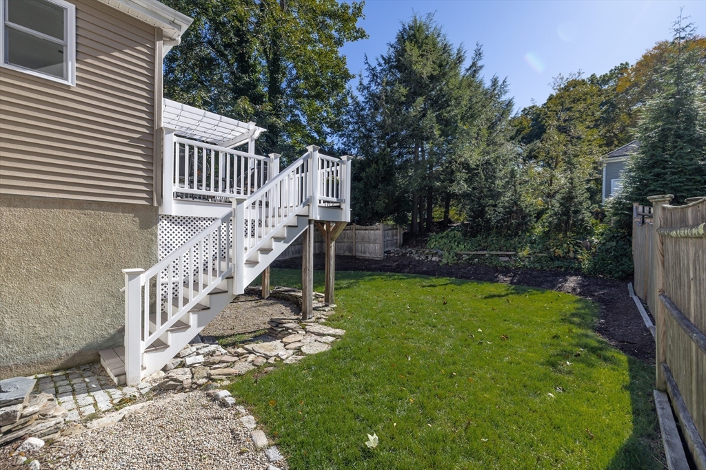 Wellesley, Massachusetts 02481, United States, 2 Bedrooms Bedrooms, ,2 BathroomsBathrooms,Residential,Active,228355