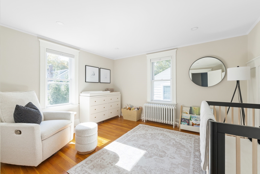 Wellesley, Massachusetts 02481, United States, 2 Bedrooms Bedrooms, ,2 BathroomsBathrooms,Residential,Active,228355