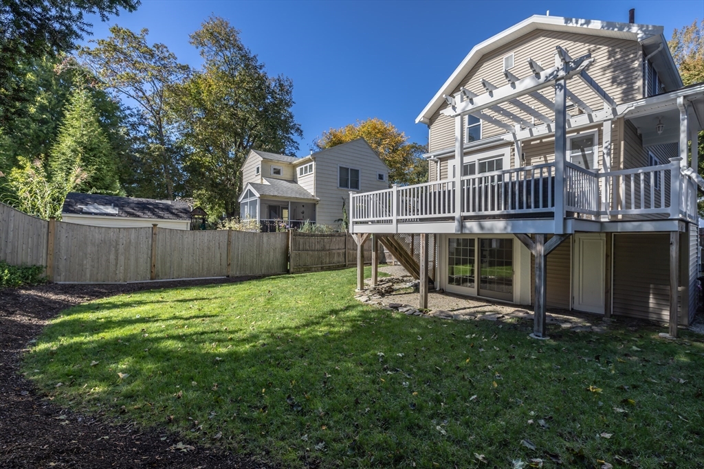 Wellesley, Massachusetts 02481, United States, 2 Bedrooms Bedrooms, ,2 BathroomsBathrooms,Residential,Active,228355