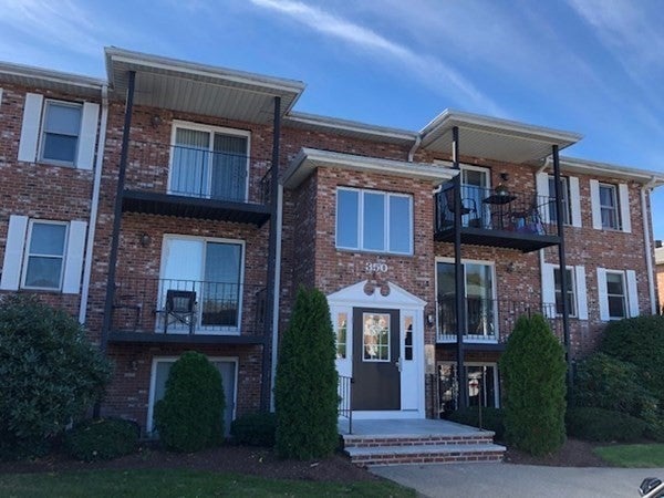 350 Neponsat Street #B, Canton, MA, 350 Neponsat Street #B, Canton, MA Photo #1