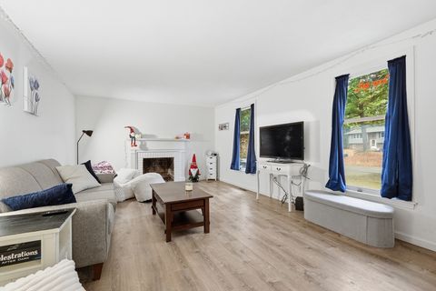 Photo of 228 Aubinwood Rd, Amherst, MA 01002 (MLS # 73495931)