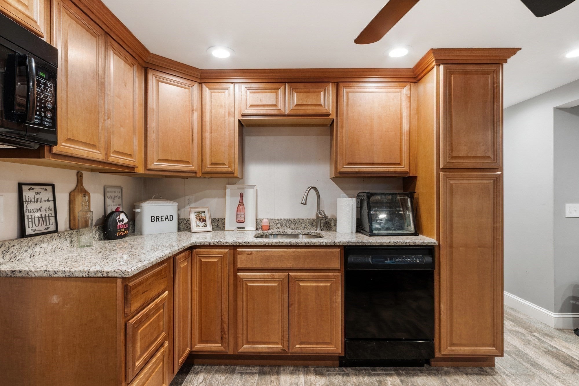 4 Nutting Dr, Leominster, MA, 4 Nutting Dr, Leominster, MA Photo #29