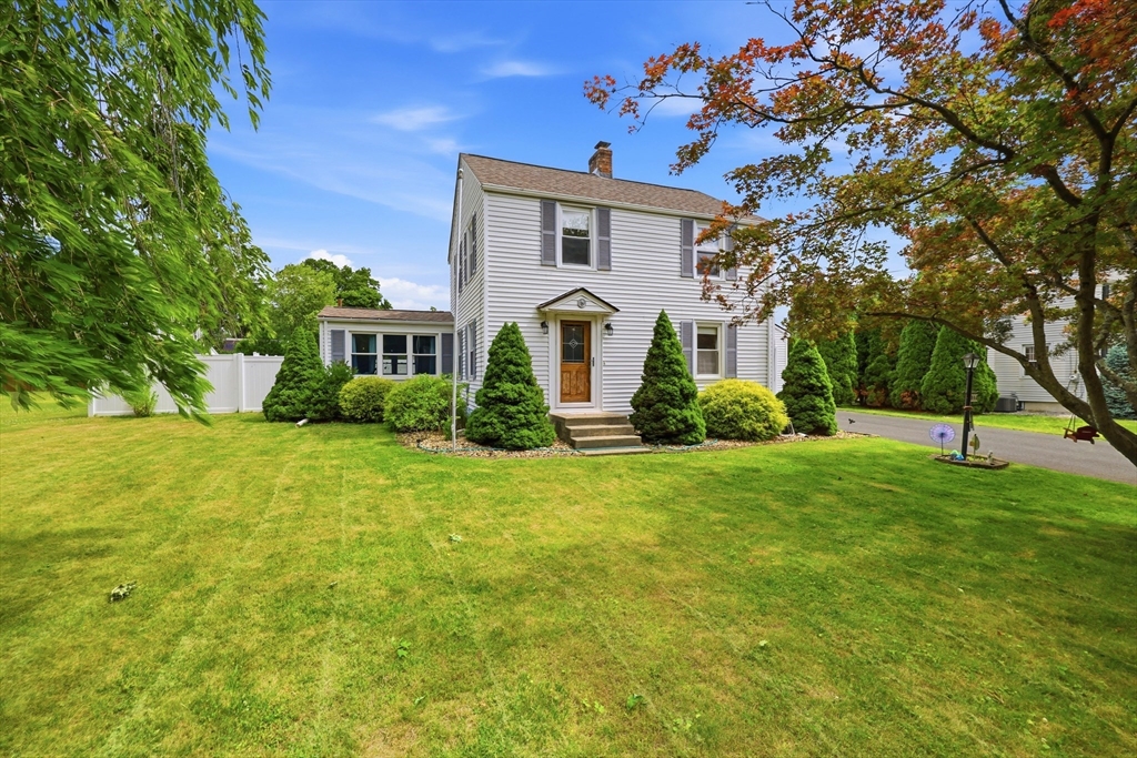 37 Valentine St