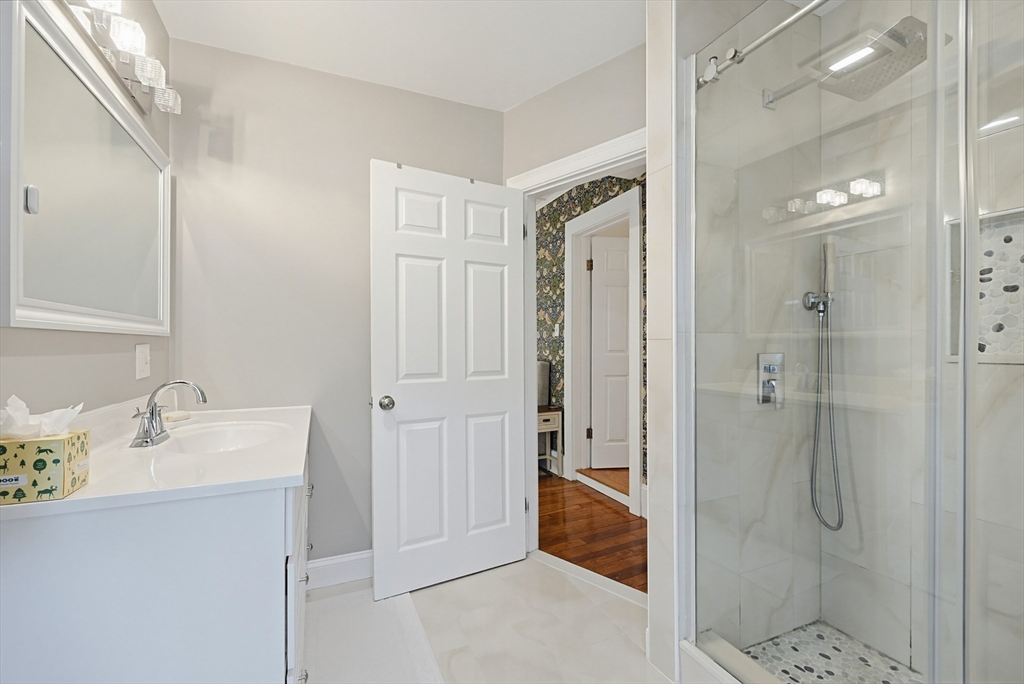 2 Cannon St, Newton, MA Photo #20