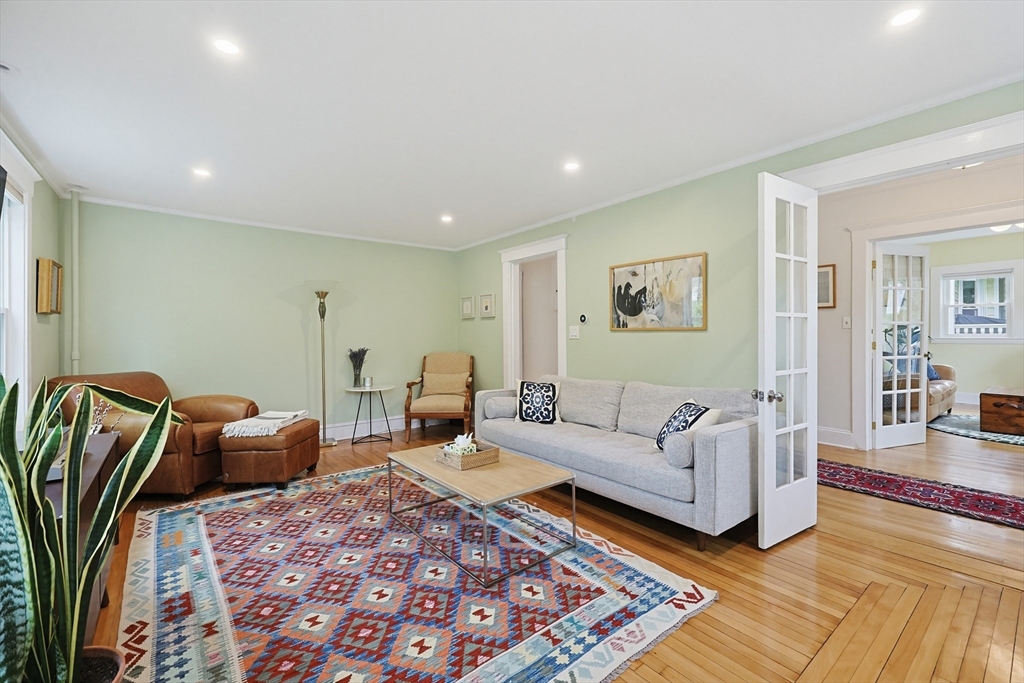 2 Cannon St, Newton, MA Photo #4