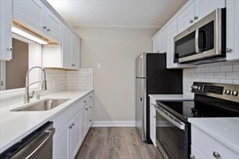 Photo of 14 Maple Crest Cir #I, Holyoke, MA 01040 (MLS # 73481313)