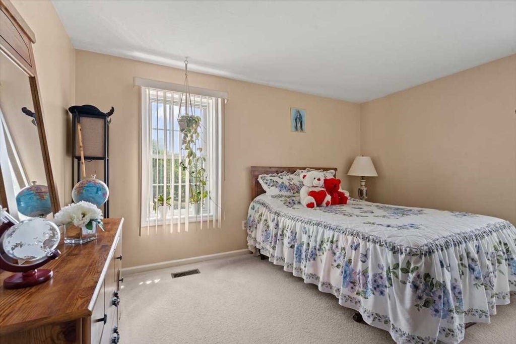 6 Moreland Green Dr, Worcester, MA, 6 Moreland Green Dr, Worcester, MA Photo #21