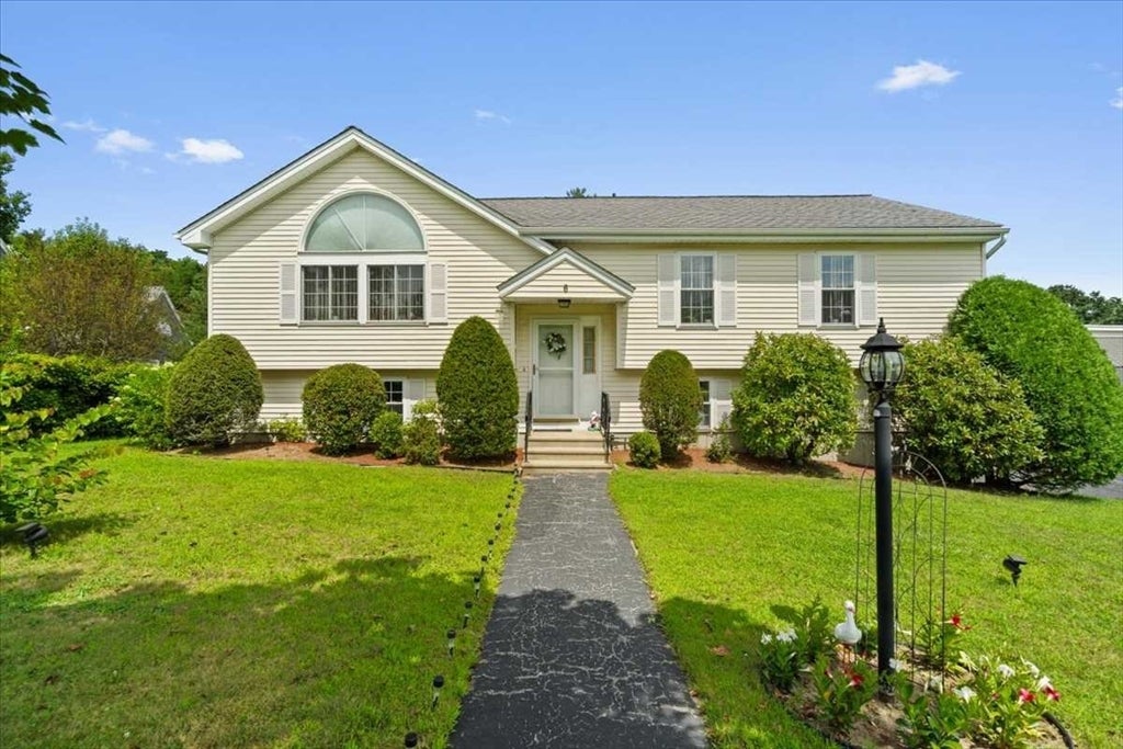 6 Moreland Green Dr