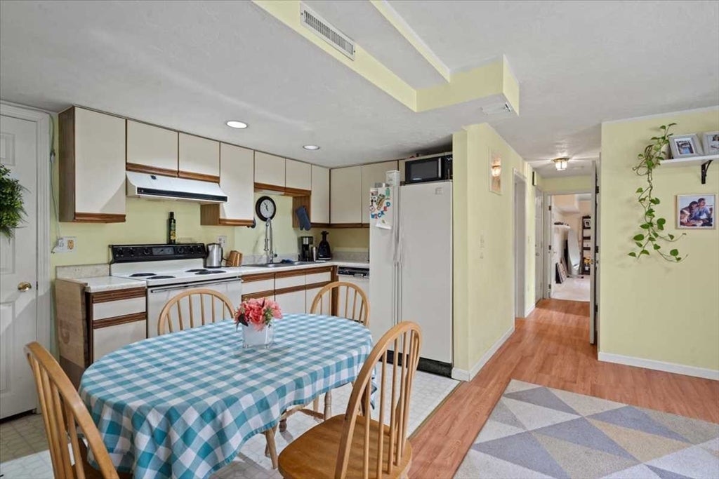 6 Moreland Green Dr, Worcester, MA, 6 Moreland Green Dr, Worcester, MA Photo #26