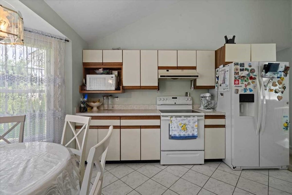 6 Moreland Green Dr, Worcester, MA, 6 Moreland Green Dr, Worcester, MA Photo #13