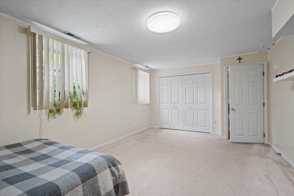 6 Moreland Green Dr, Worcester, MA, 6 Moreland Green Dr, Worcester, MA Photo #32