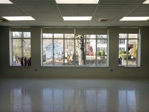 114 Pleasant 113 Southbridge MA 01550