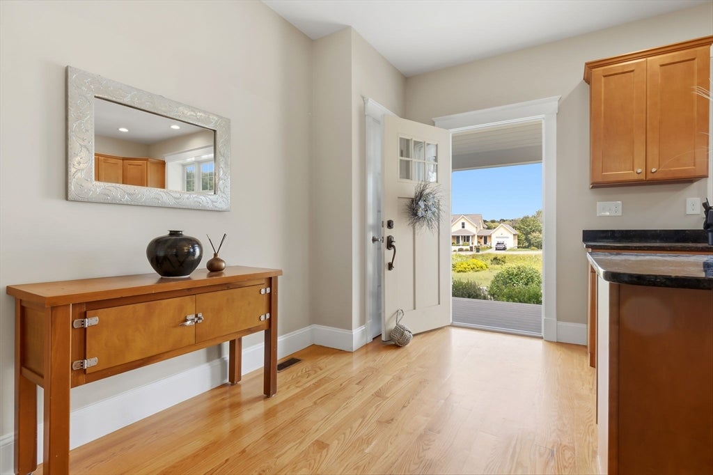 28 Follinsbee Ln #28, West Newbury, MA, 28 Follinsbee Ln #28, West Newbury, MA Photo #4