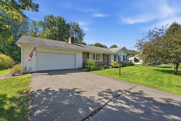 19 OLD BARN RD, WEST SPRINGFIELD, MA 01089 - Image 4e476c0f1706fdbc7f315bcbb00e2d53/1444328451