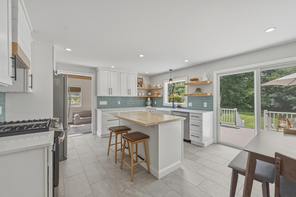 148 Lost Lake Dr