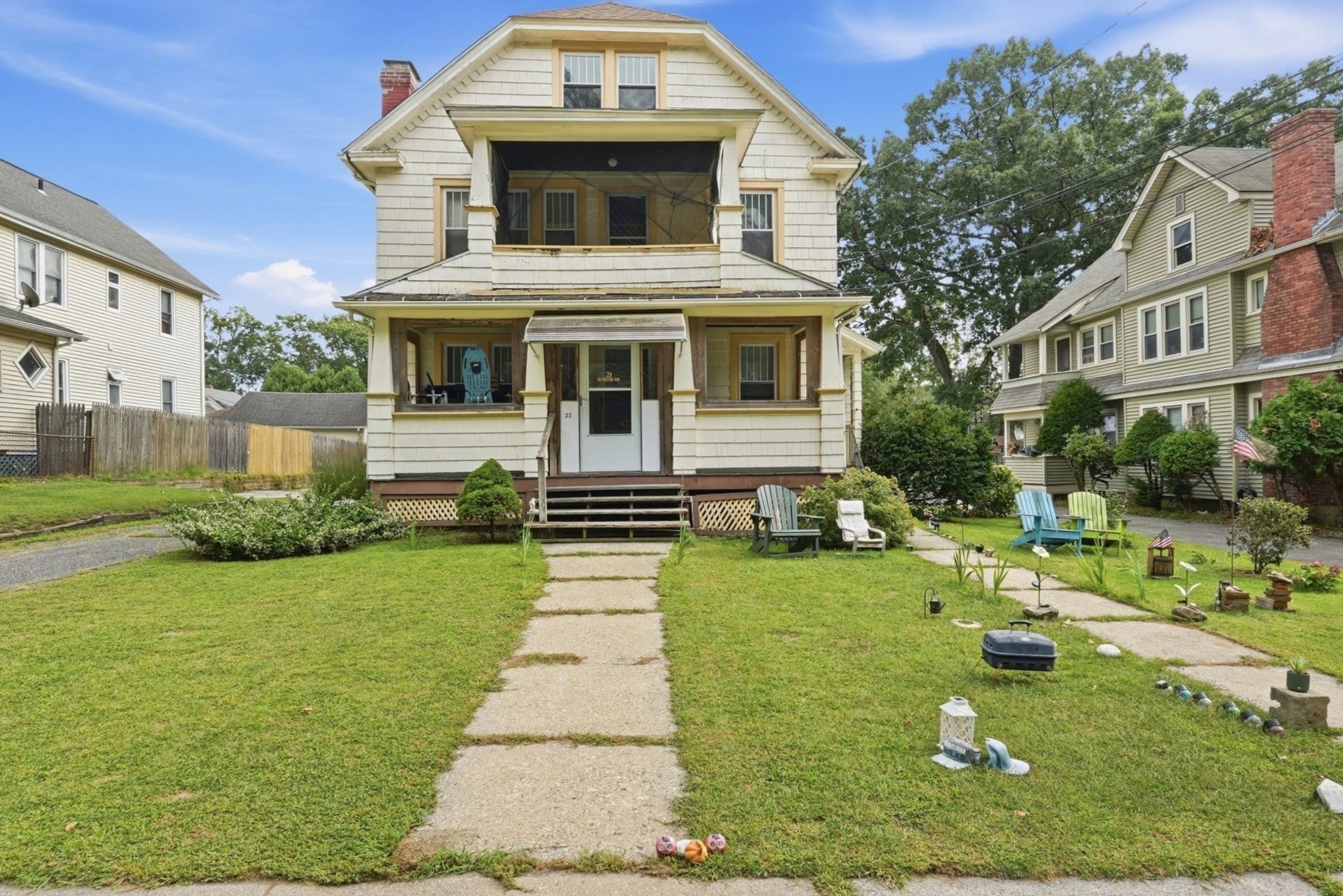 Photo of 21 - 23 Olmsted Dr, Springfield, MA