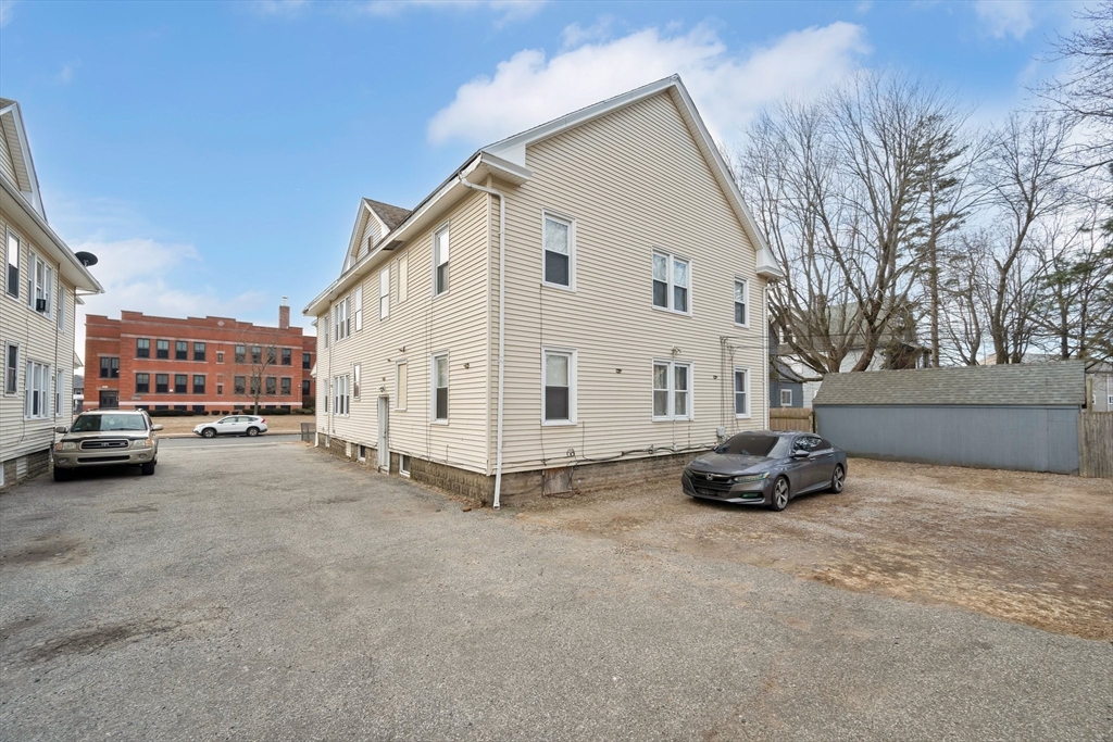 42 Kensington Ave