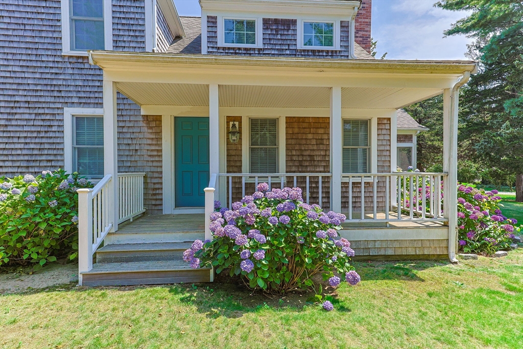 11 Cedar Land Rd