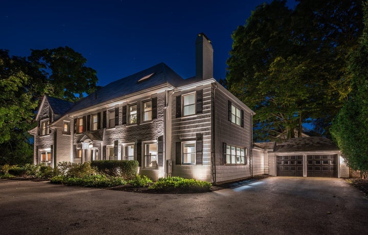 Photo 1 of 40 — 1175 Centre St, Newton, MA 02459