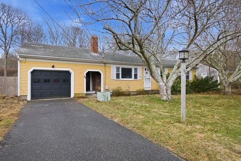 66 Arrowhead Dr Barnstable MA 02601