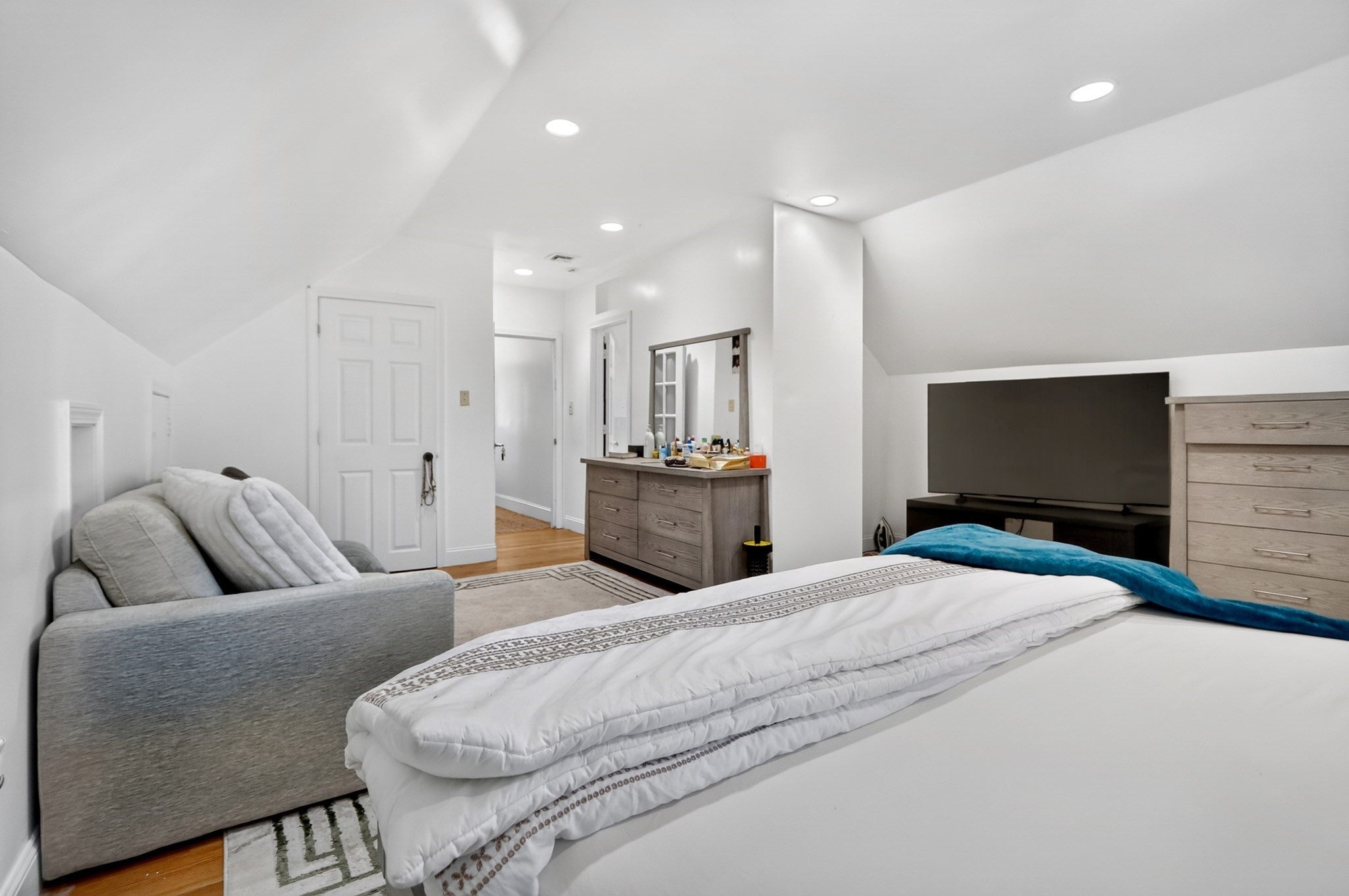 162 Brush Hill Rd #2, Milton, MA, 162 Brush Hill Rd #2, Milton, MA Photo #13