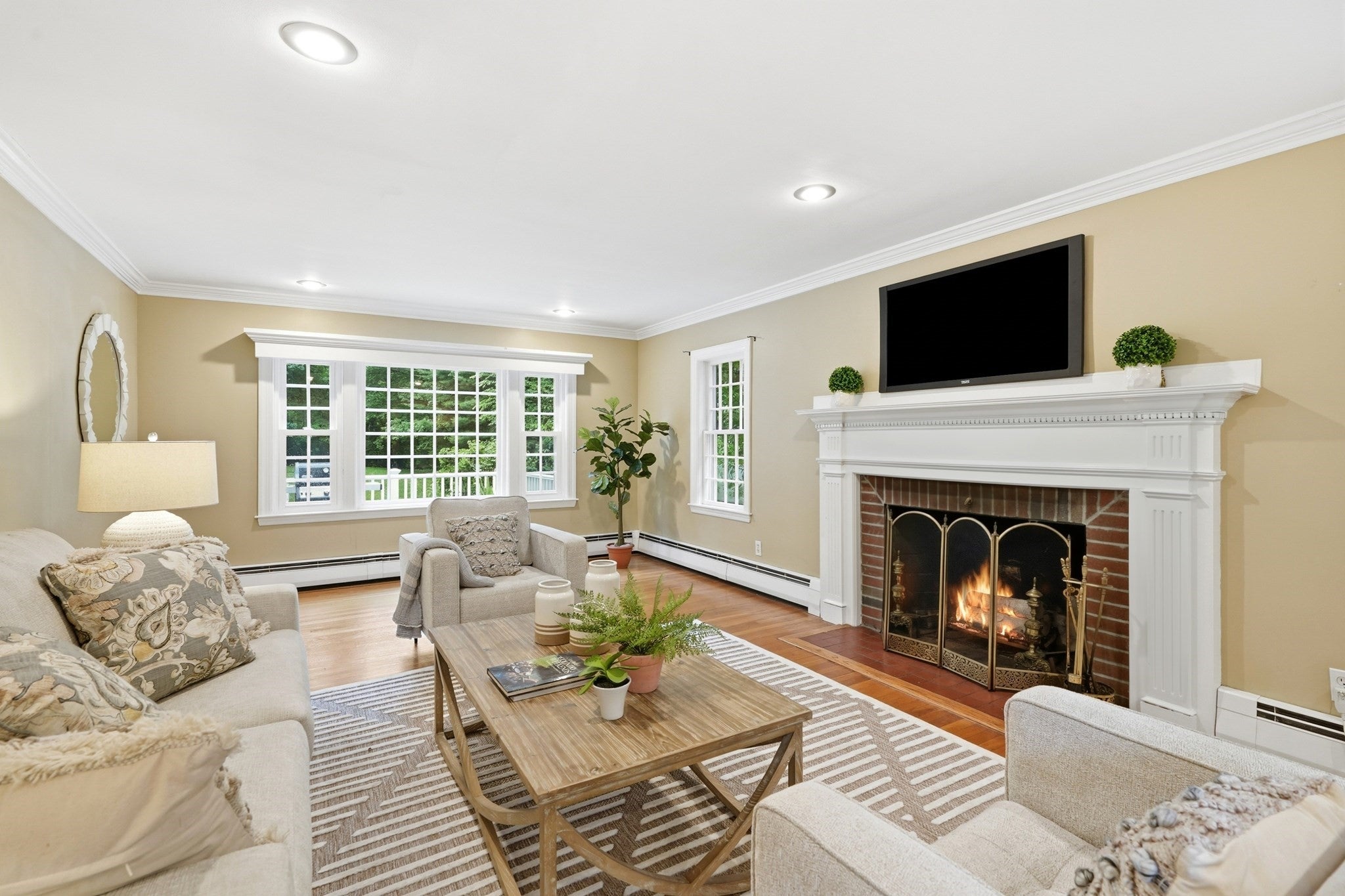 44 Old Meeting House Ln