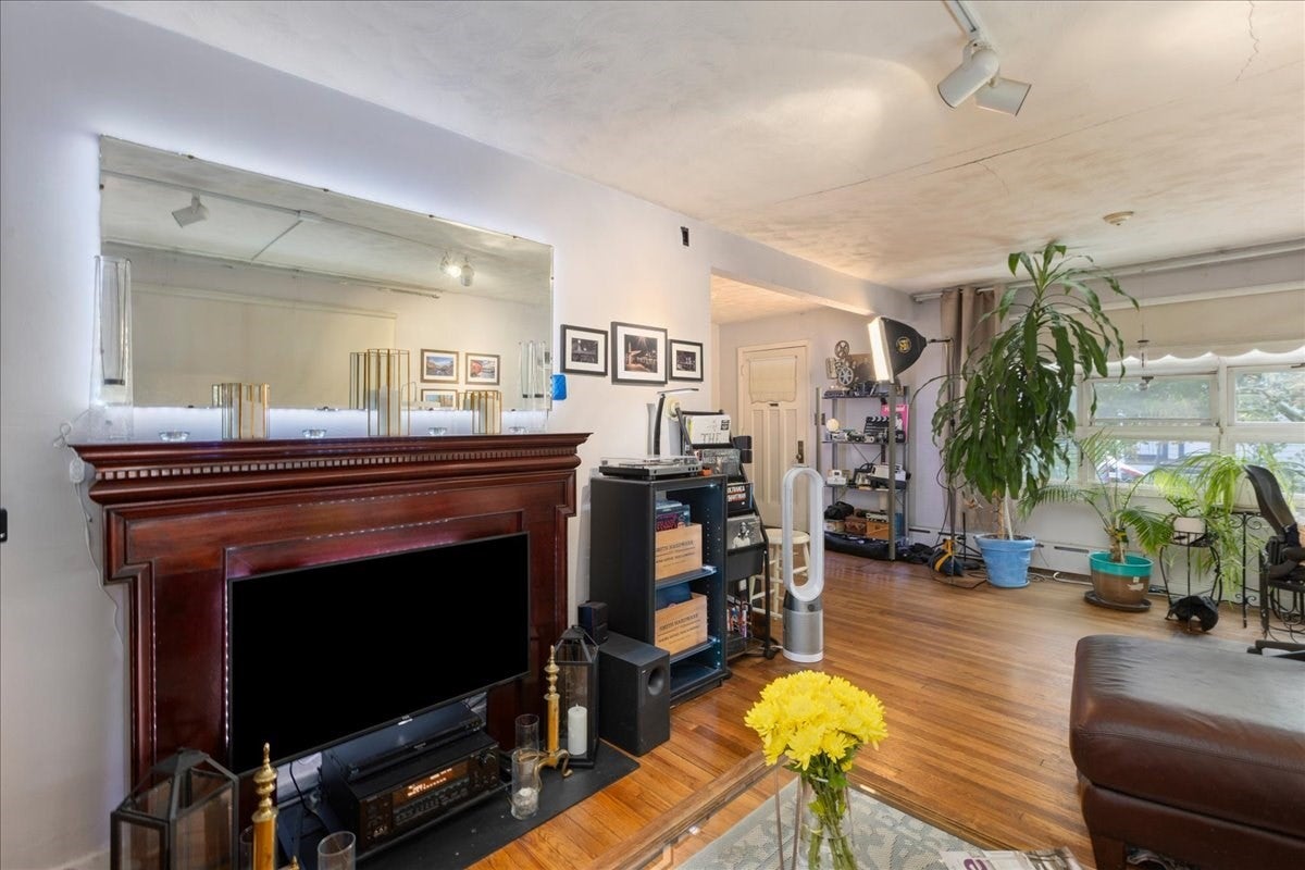 26 Francis St, Everett, MA, 26 Francis St, Everett, MA Photo #15