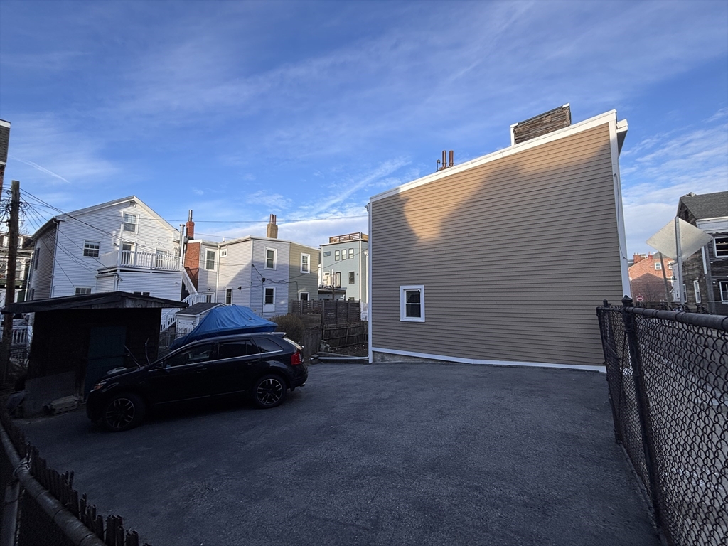 245 Gold St